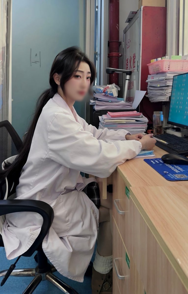 #无锡 97/168/105，医生已婚，老公有点lmp，想找一个生活简单，圈子干净。交朋友以舒服为第一原则，距离近的城市都没有问题，年龄在30岁以下，喜欢点赞留言，本人有时间会来看~