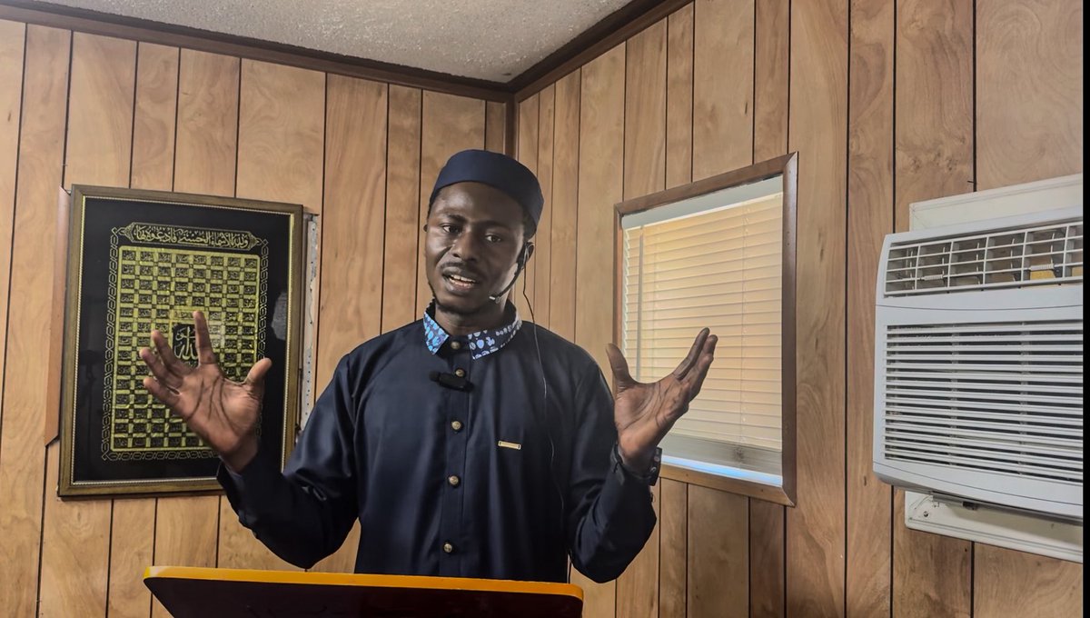 “𝘛𝘩𝘦𝘳𝘦 𝘪𝘴 𝘯𝘰 𝘶𝘴𝘦 𝘪𝘯 𝘢𝘳𝘨𝘶𝘪𝘯𝘨 𝘸𝘪𝘵𝘩 𝘢𝘯 𝘢𝘳𝘳𝘰𝘨𝘢𝘯𝘵 𝘣𝘦𝘤𝘢𝘶𝘴𝘦 𝘩𝘦 𝘸𝘪𝘭𝘭 𝘯𝘰𝘵 𝘢𝘤𝘤𝘦𝘱𝘵 𝘵𝘩𝘦 𝘵𝘳𝘶𝘵𝘩 𝘢𝘵 𝘢𝘯𝘺 𝘤𝘰𝘴𝘵.”

Shaykh Ibn Uthaymeen (rahimahullah)