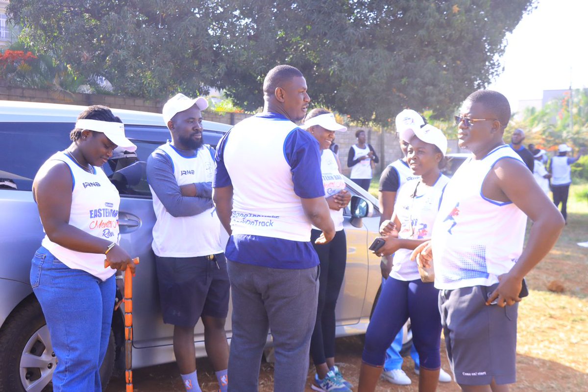 isikoarthur's tweet photo. Eastern Bar Mental Health Run in high gear! Honored to participate as Treasurer alongside Justice Farouq Lubega, Council & the Mbale Bar. ๐โโ๏ธ๐ #MentalHealthRun https://t.co/juyNZdHxDs