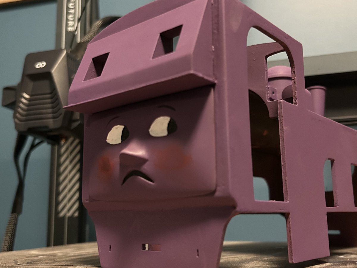 I love working on stuff then immediately losing interest 
Anyways 
Pluto the purple engine