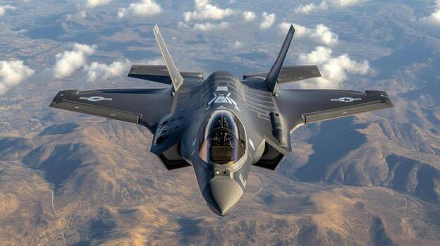 🔥"Ankara’nın  hamlelerini garip bir şekilde sadece izlemekle yetiniyoruz"

📍Yunan basını Europost:

Eğer Türkiye, Barrack’ın da söylediği gibi F-35’lere kavuşursa bu hamlesiyle hem Yunanistan’a hem de İsrail’e büyük darbe vuracak. 

Ankara, Amerikan savaş uçağı programına