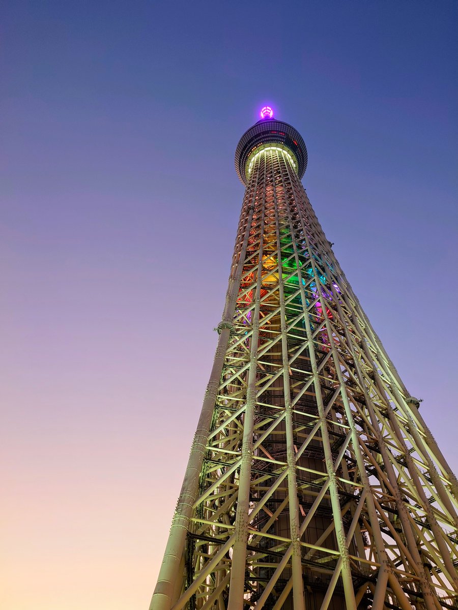 夕暮れのスカイツリー