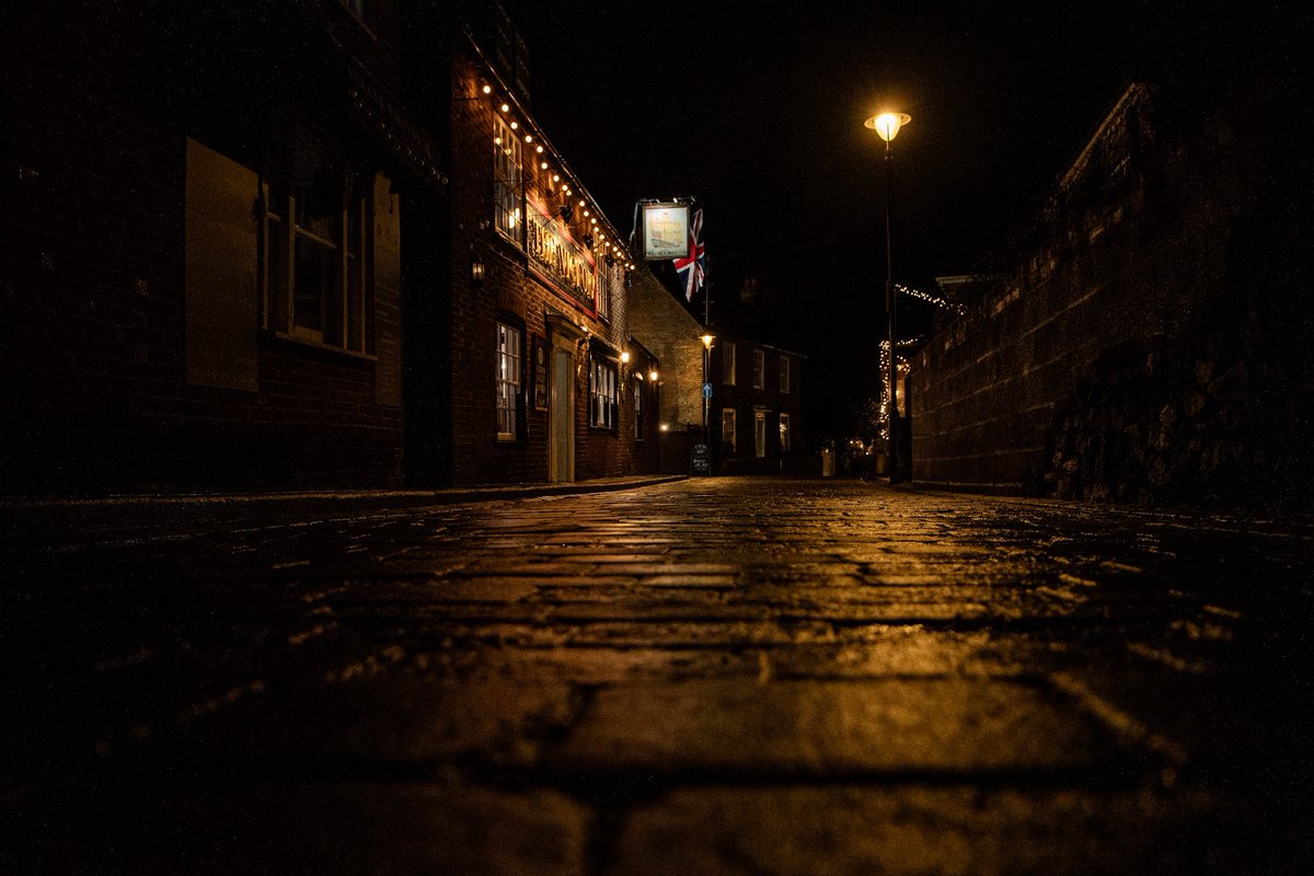 JimmyColley92's tweet photo. A few shots from a very wet walk down Hamble village the other day.

#nikon #nikonuk https://t.co/HX1A0gKDaP