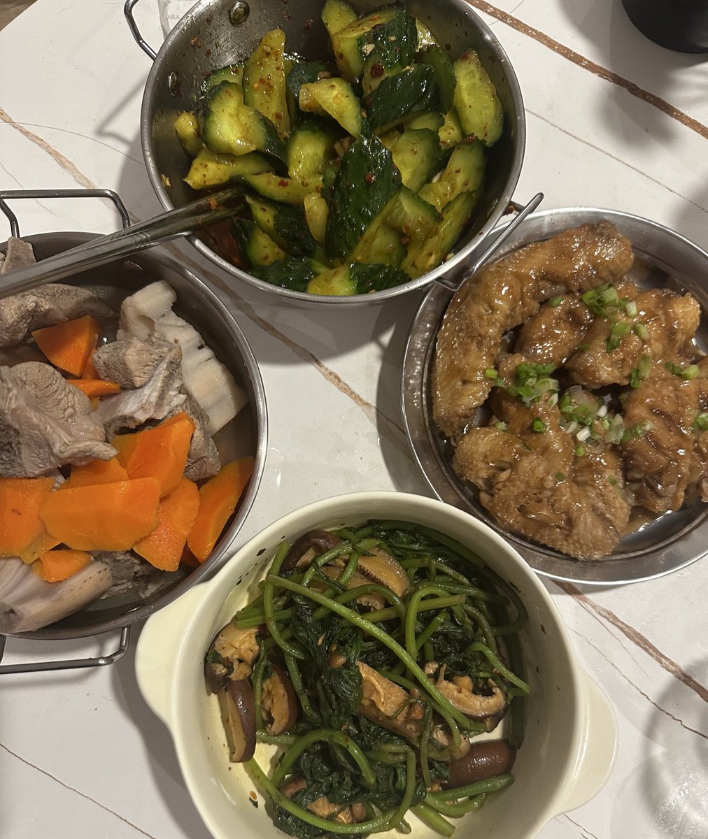 菠萝吹吹吹雪 tweet media