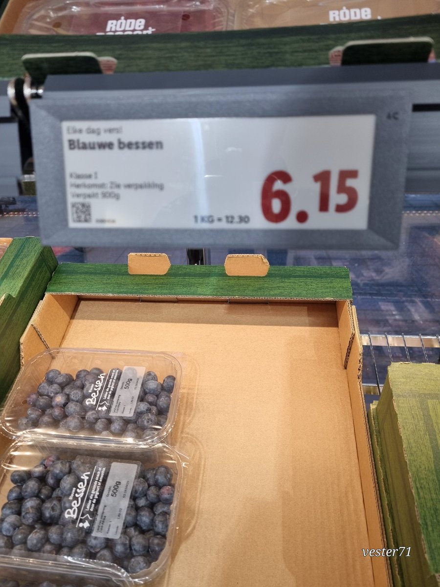 vester71 tweet media