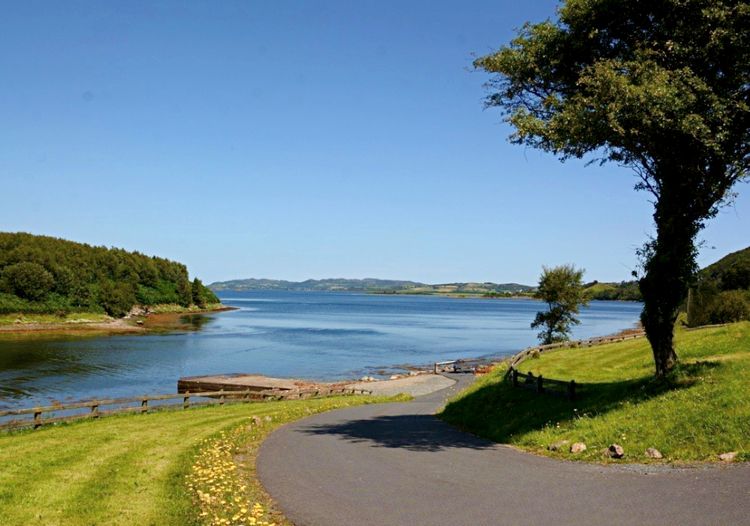 Good #Saturday 6th #December morning from 
beautiful #Donegal 💚💛 

Today's pic is of Mulroy Bay from the #Fanad peninsula.

#piers #trees #scenery #peaceful #calming #happy 
#Ireland .
<a href="/ThePhotoHour/">#ThePhotoHour</a>