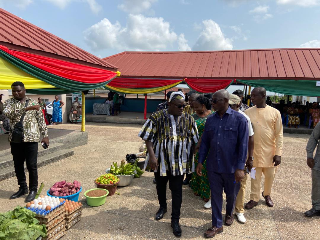 effutuma's tweet image. EFFUTU HONOURS ITS FOOD HEROES WITH 35-YEAR-OLD JOSEPH TURKSON CROWNED 2025 OVERALL BEST FARMER