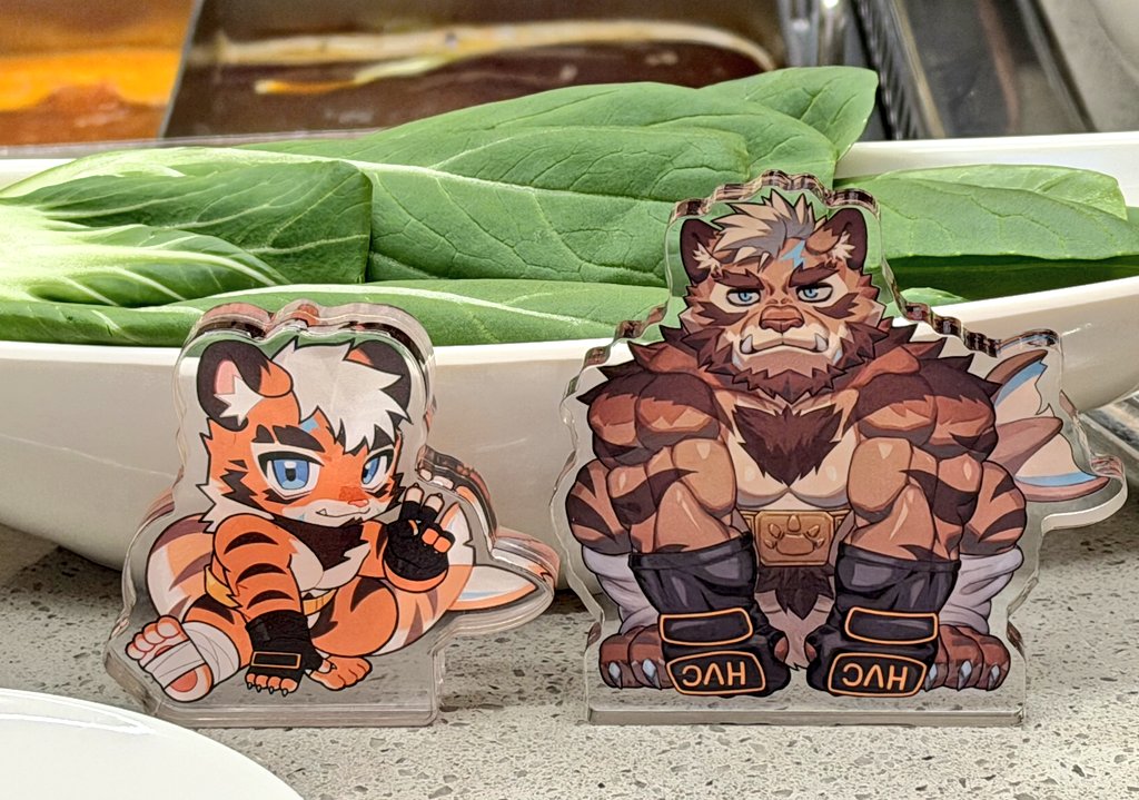 하복복 아저씨가 사준 하이디라오😏 사실 둘 다 데리고 다녀왔지롱.