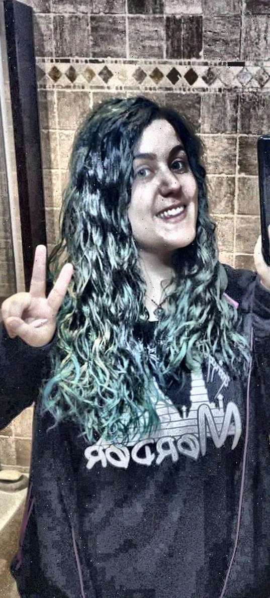 Tornerico's tweet image. Just heard about #JingleBellJohn and I can't stop smiling! It's amazing how a little holiday spirit can bring everyone together. Let's keep the cheer alive and spread some joy this season!