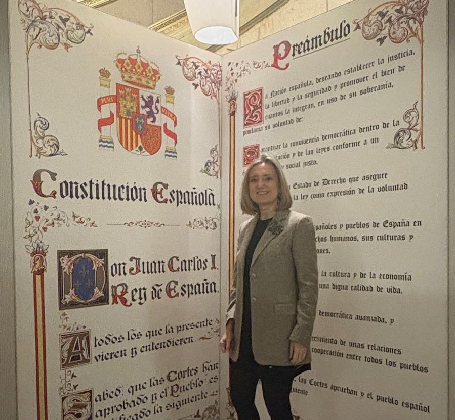 Feliz #DíaDeLaConstitución, pilar de nuestra libertad, democracia y convivencia.

Desde UPN la defenderemos frente a quienes intentan debilitarla.

Protegerla hoy es clave para el futuro de España y Navarra.