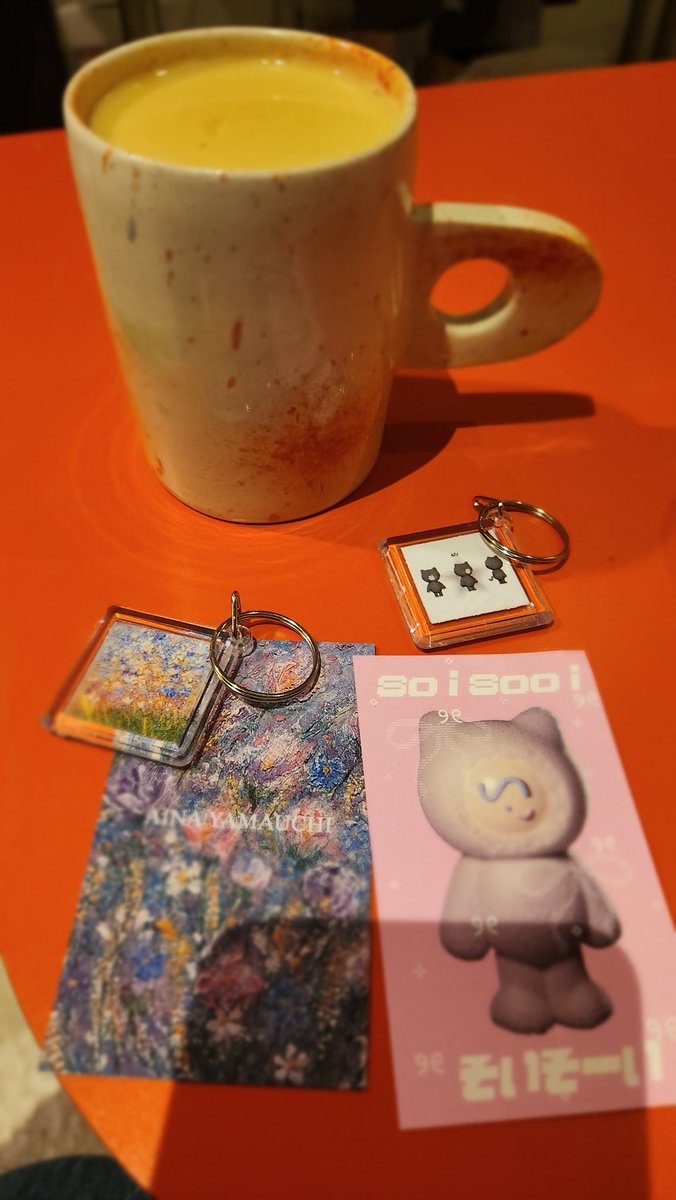 kitamura_LR's tweet image. 山内姉妹のイベント行ってきた！
楽しかった！！
アート＆酒と山内姉妹のおもてなし精神楽しんだ！

今、学芸大のチルい漢方チャイ屋さんで癒やされ中。

#Chapter10