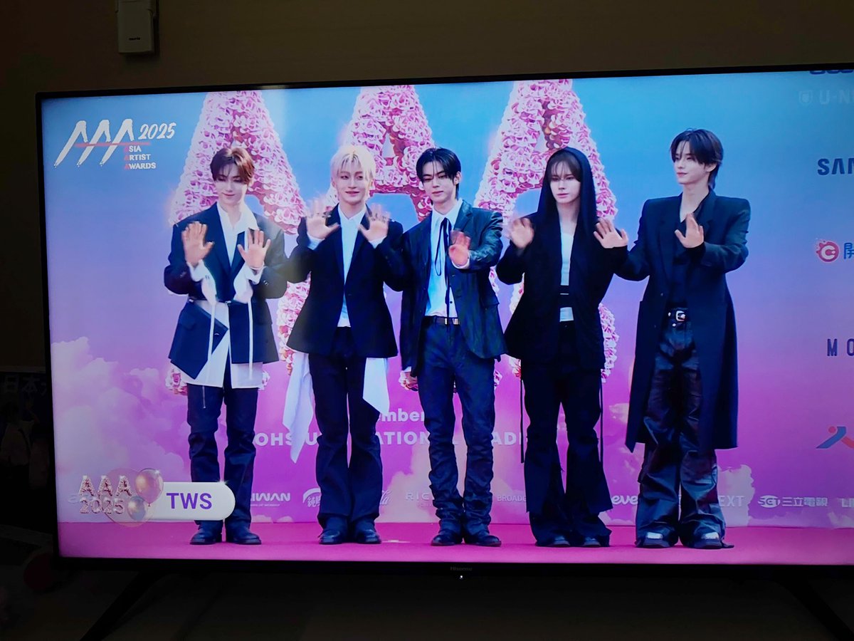 🩵🩵🩵 tweet media