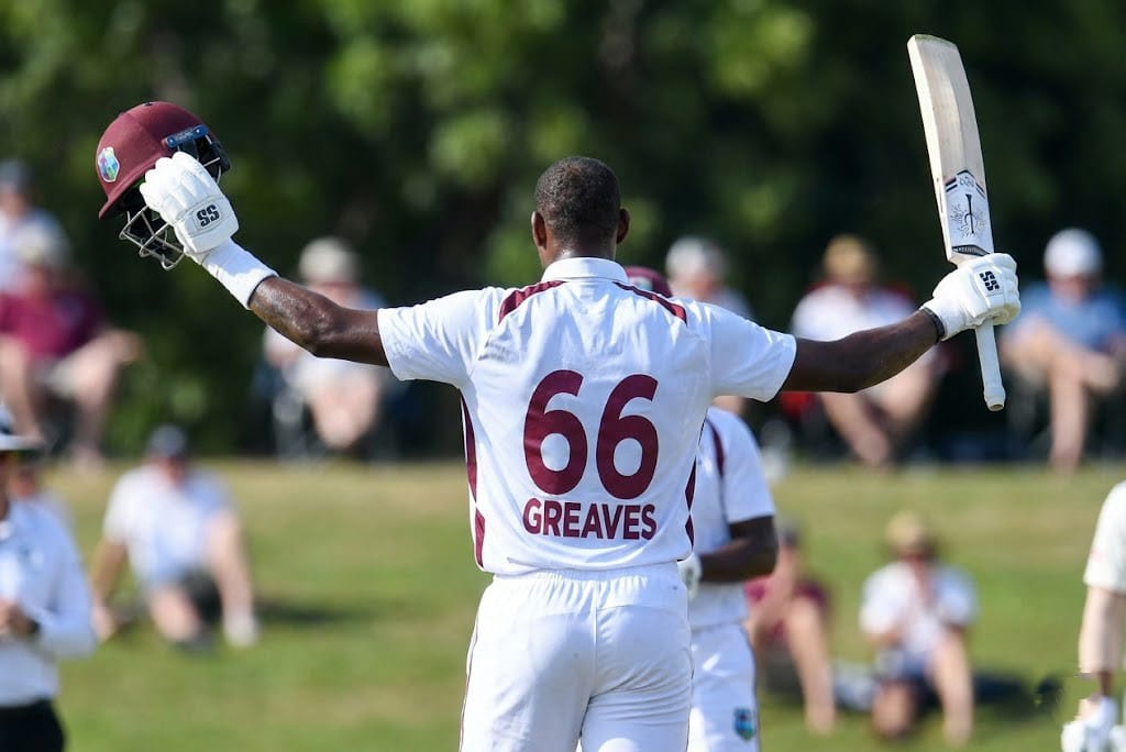 Double centuries in the 4th innings of a Test match:

🏝️ 𝐆𝐞𝐨𝐫𝐠𝐞 𝐇𝐞𝐚𝐝𝐥𝐞𝐲 – 223 vs ENG in Kingstown, 1930 (D)​
🏴󠁧󠁢󠁥󠁮󠁧󠁿 𝐁𝐢𝐥𝐥 𝐄𝐝𝐫𝐢𝐜𝐡 – 219 vs SA in Durban, 1939 (D)​
🇮🇳 𝐒𝐮𝐧𝐢𝐥 𝐆𝐚𝐯𝐚𝐬𝐤𝐚𝐫 – 221 vs ENG at The Oval, 1979 (D)​
🏝️ 𝐆𝐨𝐫𝐝𝐨𝐧