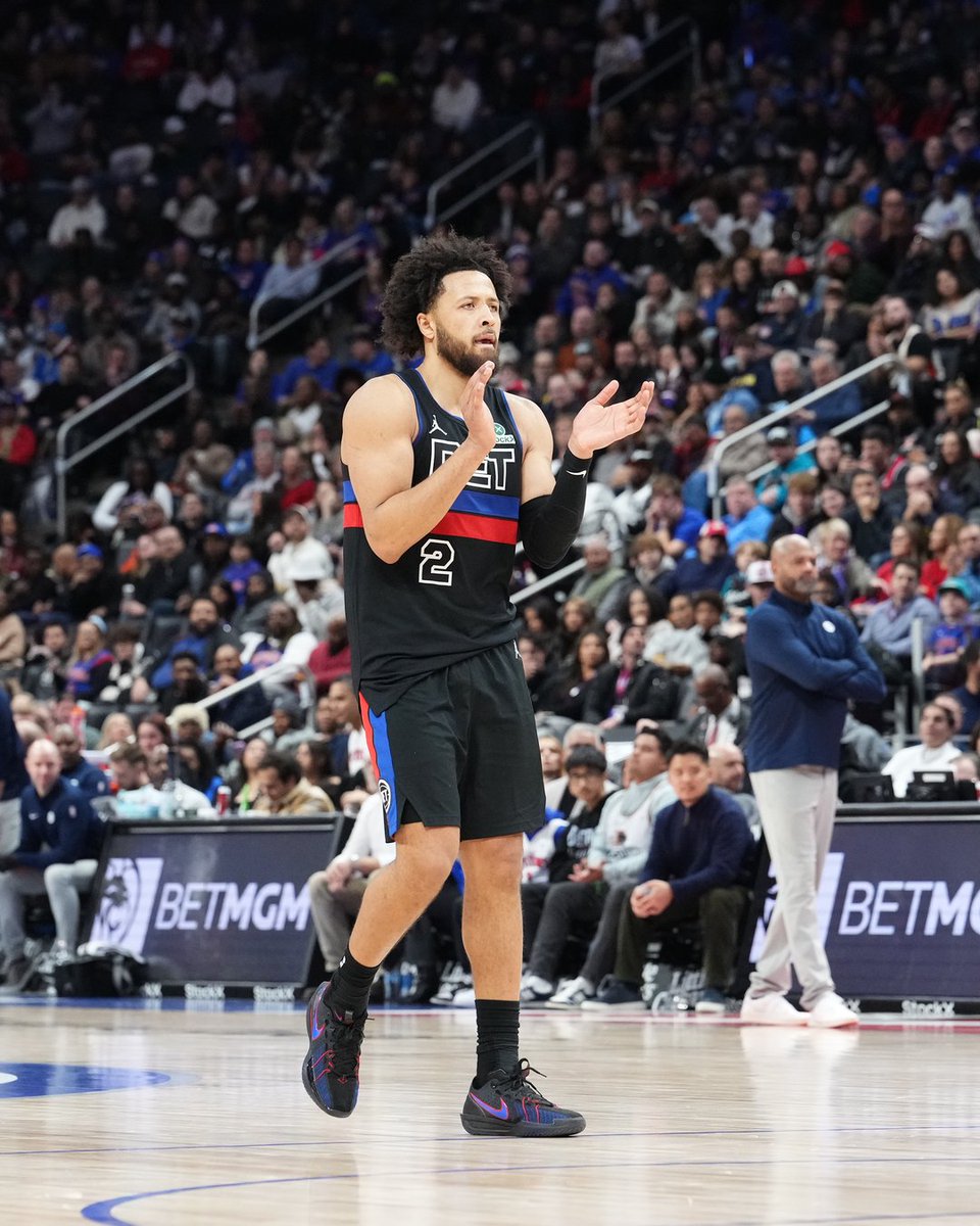 DetroitPistons's tweet photo. DEEETROIT BASKETBALL https://t.co/3AXrACPBmi