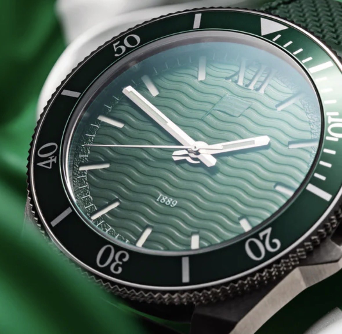 Äntligen en Bajen klocka, så man kommer i tid till kneget.