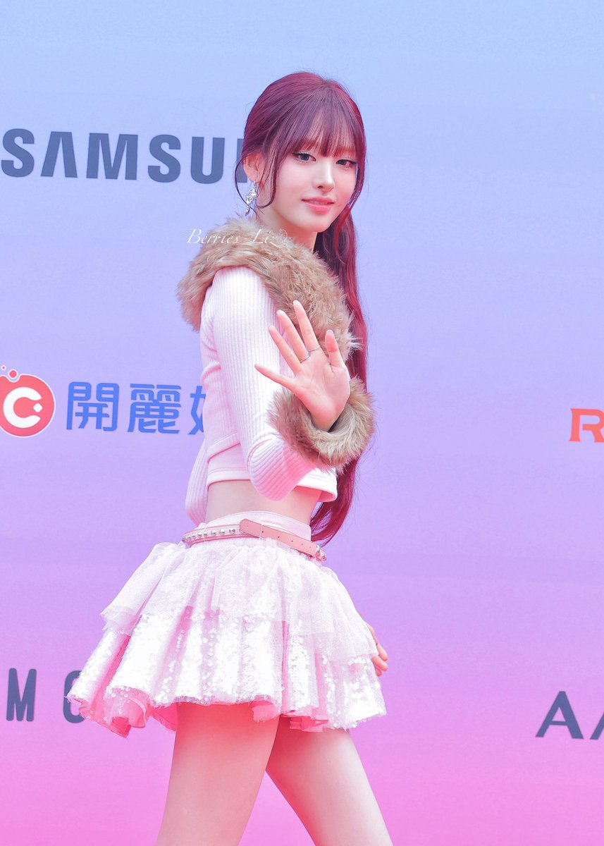 🫐251206 💃AAA RED CARPET #리즈 #아이브 #LIZ #IVE #アイヴ #リズ