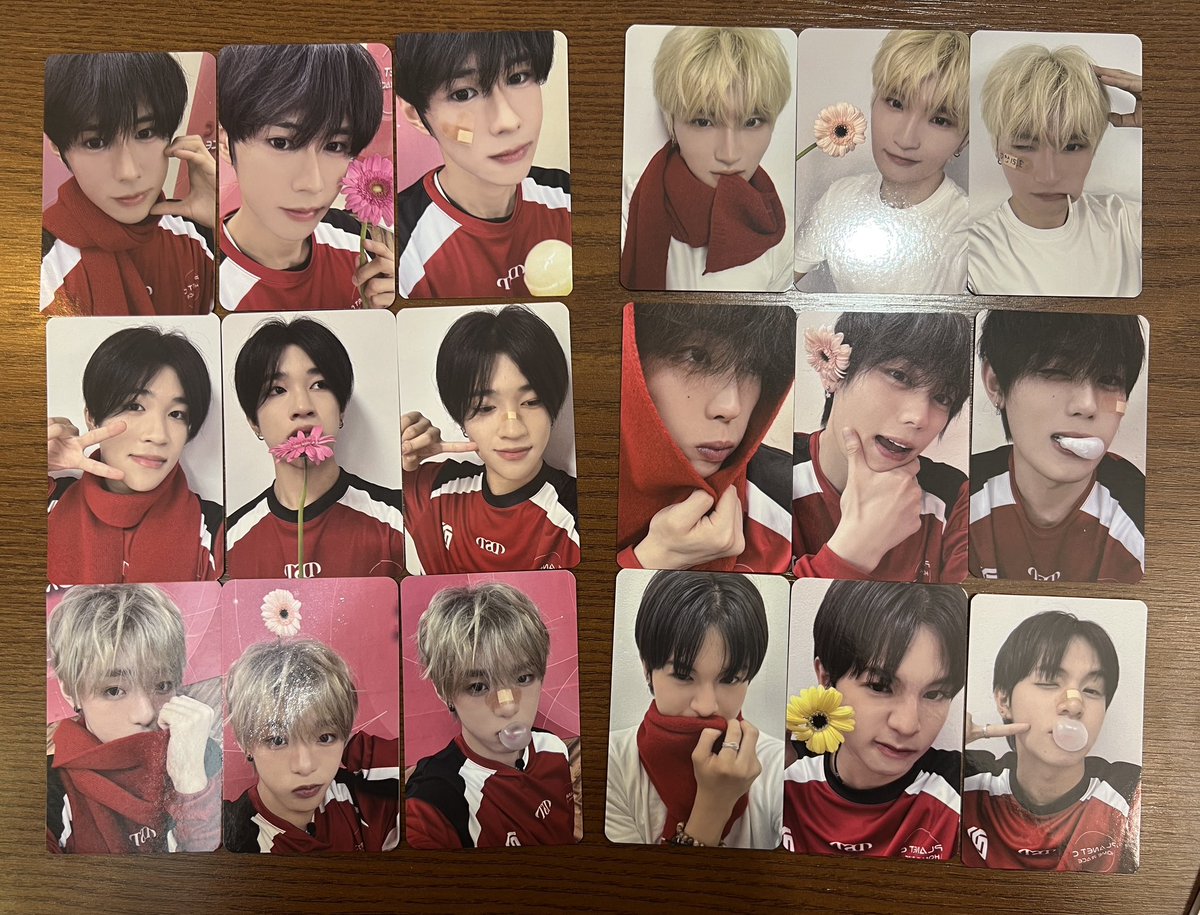 Nietzsche_Tere's tweet photo. 251206 HOME RACE C MEET &amp; GREET 홈레이스 밋앤그릿 포카 양도

입장포카

포카세트 

디엠많이 해주세요

천보원 판저이 후한원 시에빙화 리즈하오 천즈슈어 자오광쉬 왕식헤이 지아한위 이첸 장슌위 당홍하이 커밍지에 크리센양 임잭 https://t.co/TuCQ9BrrYA
