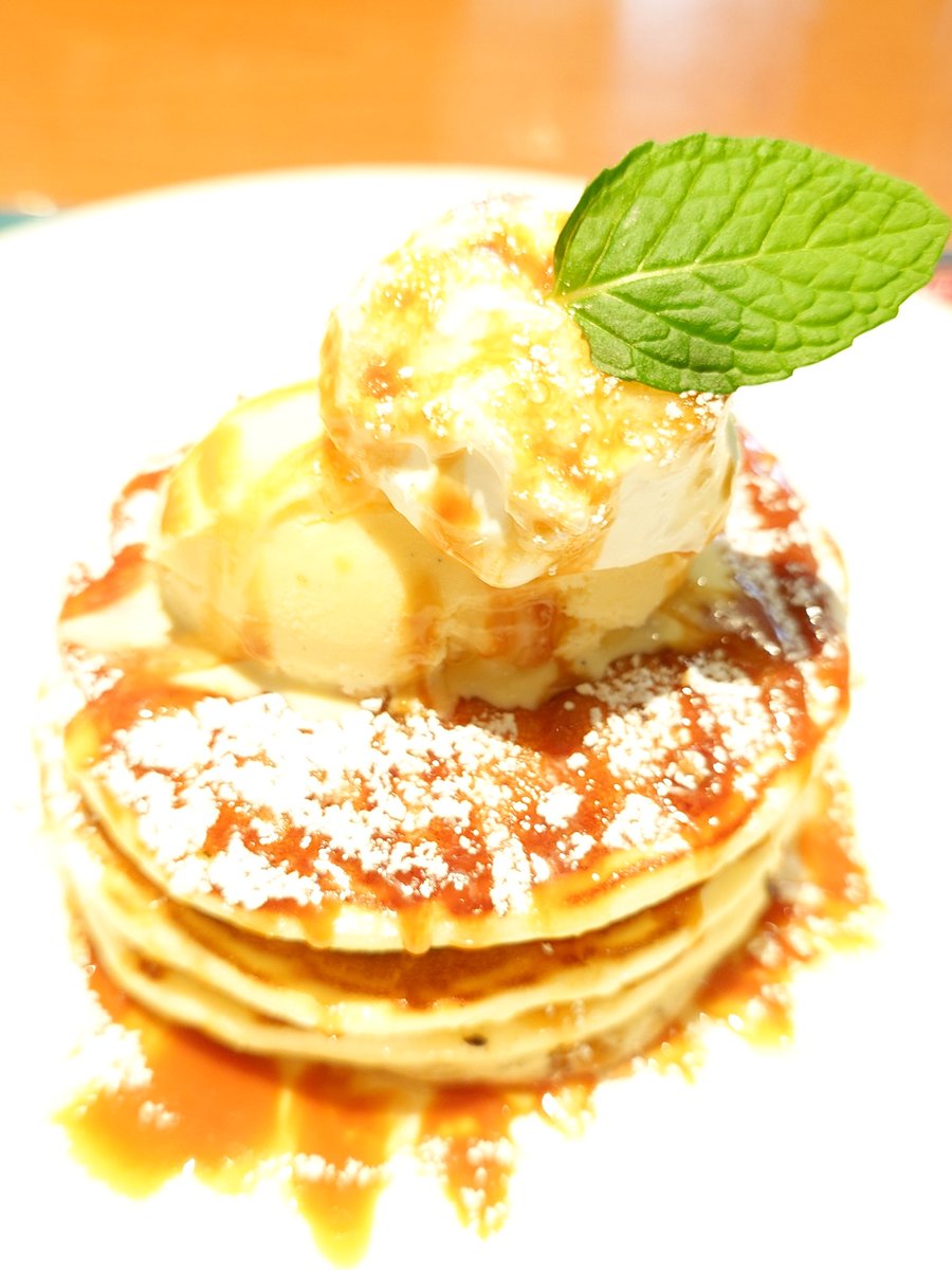 デニーズのキャラメルパンケーキが半額になるのと10%offになるクーポンがあったから早速行ってきた🚗³₃
甘い誘惑には勝てましぇん
(ﾉ≧ڡ≦)☆