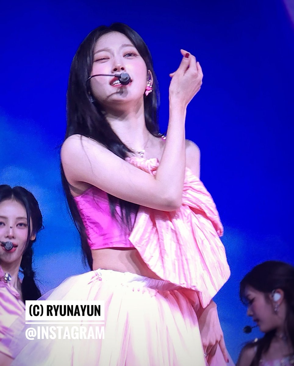 More artms pictures ❤️ #artms #아르테미스 #heejin #choerry