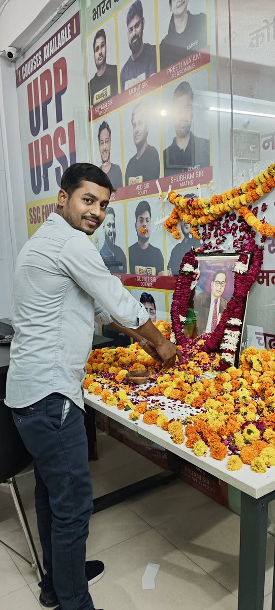 im_lankesh's tweet photo. “शिक्षा सिर्फ पढ़ना नहीं, उठना और आगे बढ़ना सिखाती है।”
          — डॉ. भीमराव आंबेडकर 🙏
 महापरिनिर्वाण दिवस पर विनम्र श्रंद्धाजलि।💐👏🏻 https://t.co/xU9FxQMDeM