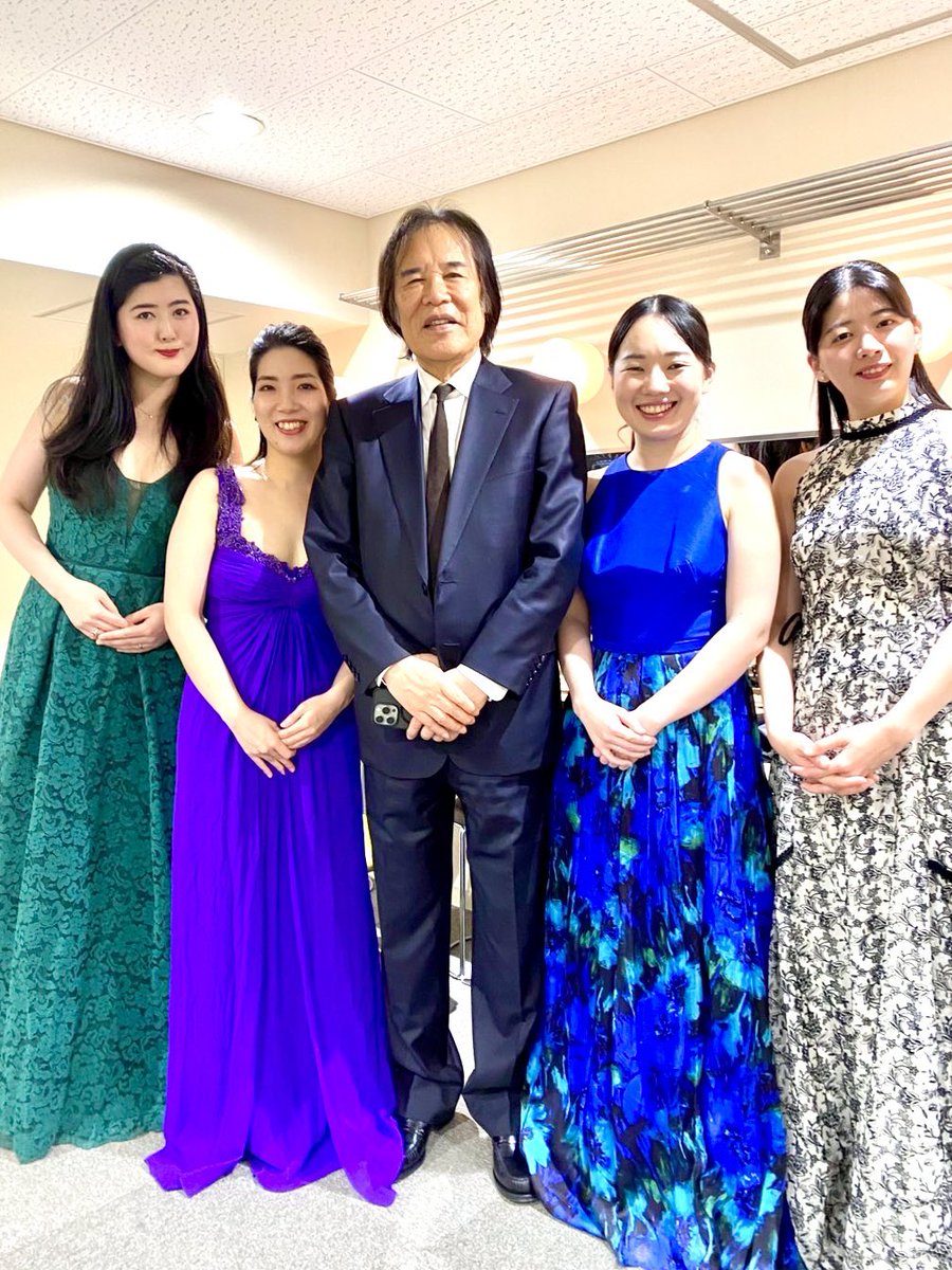 徳永二男先生がご案内する
作曲家の謎！17  モーツァルト2
すぐに完売になってしまう大人気シリーズ。

Pfカルテット、そしてアンコールにディベルティメントを。全員桐朋生で懐かしい話もたくさんありました✨
やっぱり先生の存在はみんなにとって本当に特別なものです…✨
ありがとうございました✨