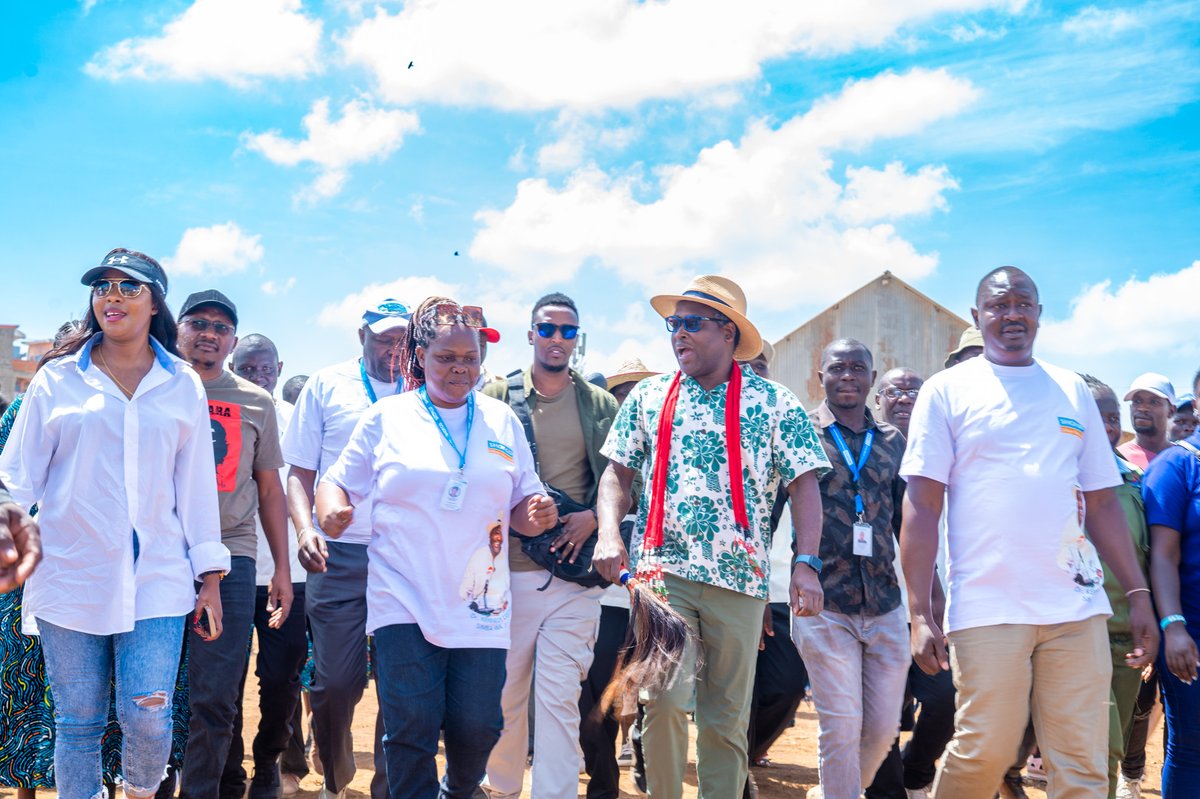 KennedyOdede's tweet photo. Yesterday, I flagged off two buses at 𝐂𝐡𝐞𝐦𝐢 𝐂𝐡𝐞𝐦𝐢 𝐆𝐫𝐨𝐮𝐧𝐝𝐬 in Kasarani. 

Today, these buses hit the road for our SHOFCO Urban Network (SUN) members in 𝐂𝐥𝐮𝐬𝐭𝐞𝐫 𝟑 — and as I watched them move, one word kept coming to mind: 

𝐎𝐩𝐩𝐨𝐫𝐭𝐮𝐧𝐢𝐭𝐲!

For me, SUN has always been more than a movement. It is a platform for 𝐜𝐨𝐦𝐦𝐮𝐧𝐢𝐭𝐲 𝐨𝐫𝐠𝐚𝐧𝐢𝐳𝐢𝐧𝐠, for 𝐛𝐮𝐢𝐥𝐝𝐢𝐧𝐠 𝐥𝐨𝐜𝐚𝐥 𝐥𝐞𝐚𝐝𝐞𝐫𝐬𝐡𝐢𝐩, for 𝐫𝐞𝐬𝐭𝐨𝐫𝐢𝐧𝐠 ���𝐫𝐮𝐬𝐭. And after two decades working in grassroots spaces, one truth has never changed: 𝑤ℎ𝑒𝑛 𝑦𝑜𝑢 𝑡𝑟𝑢𝑠𝑡 𝑡ℎ𝑒 𝑝𝑒𝑜𝑝𝑙𝑒, 𝑡ℎ𝑒𝑦 𝑟𝑖𝑠𝑒.

Communities have solutions. What they often lack — and what I lacked when I started — is the opportunity and the minimum resources to unlock their potential.

That is exactly what we are putting in their hands through the SUN Community Buses Project.

Asante sana my brother, and our global board member Matt Chanoff who joined us during this important occasion and to everyone who showed up, believed, and continues to push this movement forward. The journey continues. #SUNPower #CommunityFirst #LocallyledDevelopment