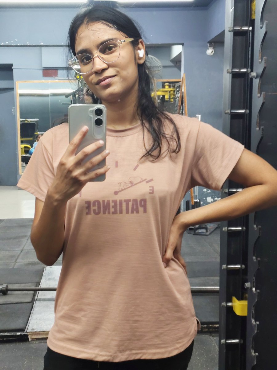 MauliRana99's tweet image. #saturdaywork 
#Sweat now, shine later😊