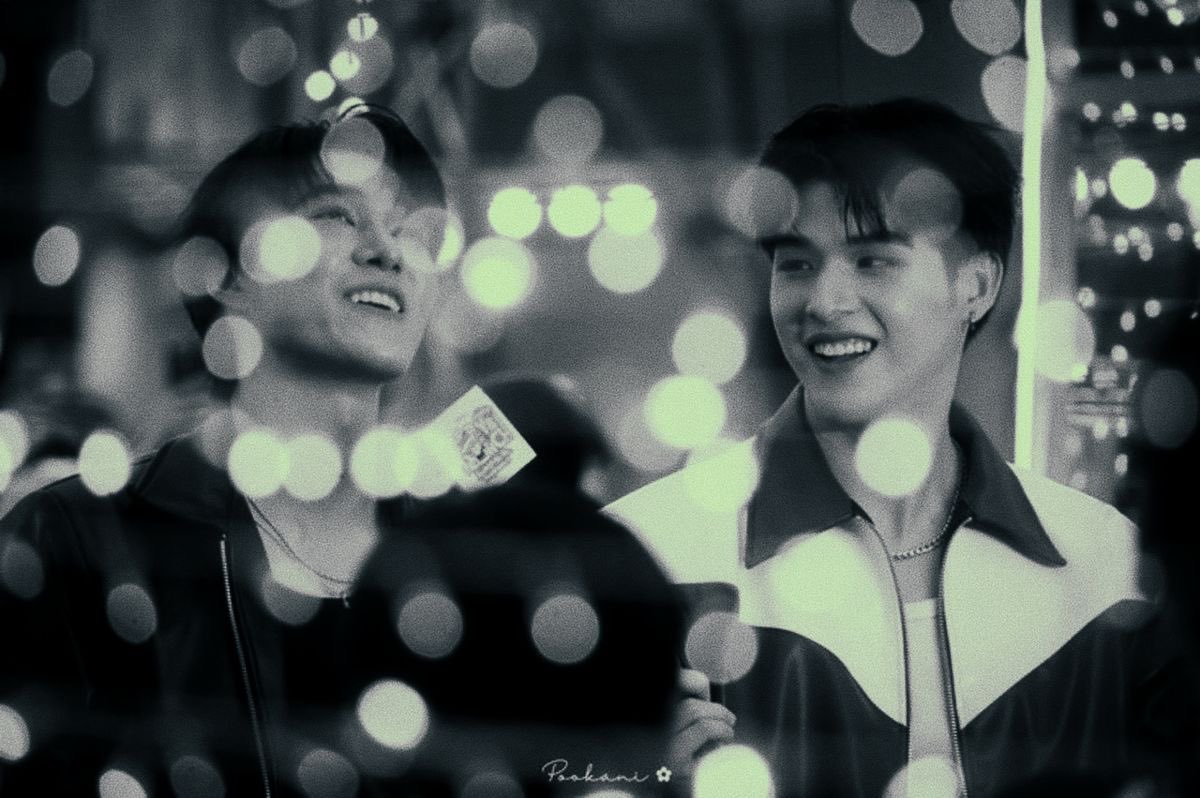 how pretty moon is.                    I see.