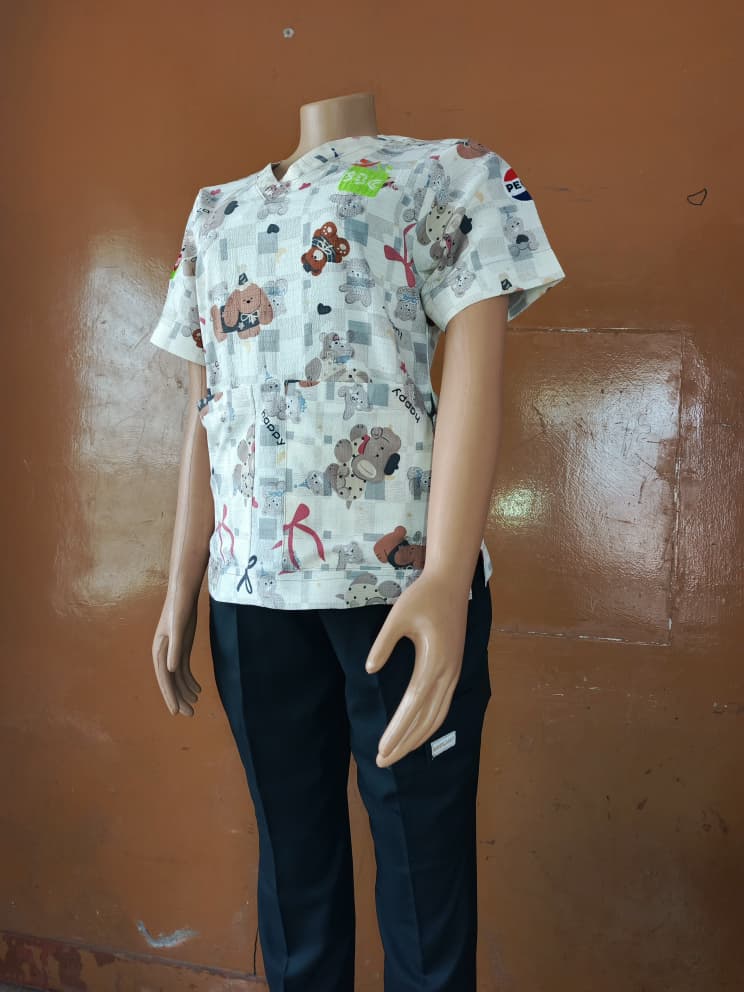 007enterprises's tweet photo. Sometime ago we did a thing for @7Up_Nigeria 

Scrubs for their amazing health workers who keep other workers safe and healthy.

Please refer and recommend us for your Organisation Scrubs, WardCoats and Labcoats.
Single/Bulk.. we CAN!
#scrubs
#health
#fashion
#embroidery https://t.co/PECDWOJExk