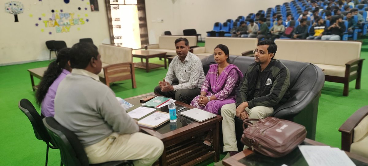 SpnrecA's tweet photo. SPNREC Araria conducted the Parent–Faculty Meet (PFM) from 1–6 Dec 2025 across all departments. Productive discussions were held between parents and faculties on student performance, attendance &amp; discipline. 
#SPNREC #ParentFacultyMeet  #StudentDevelopment https://t.co/yvoD2sfJAW