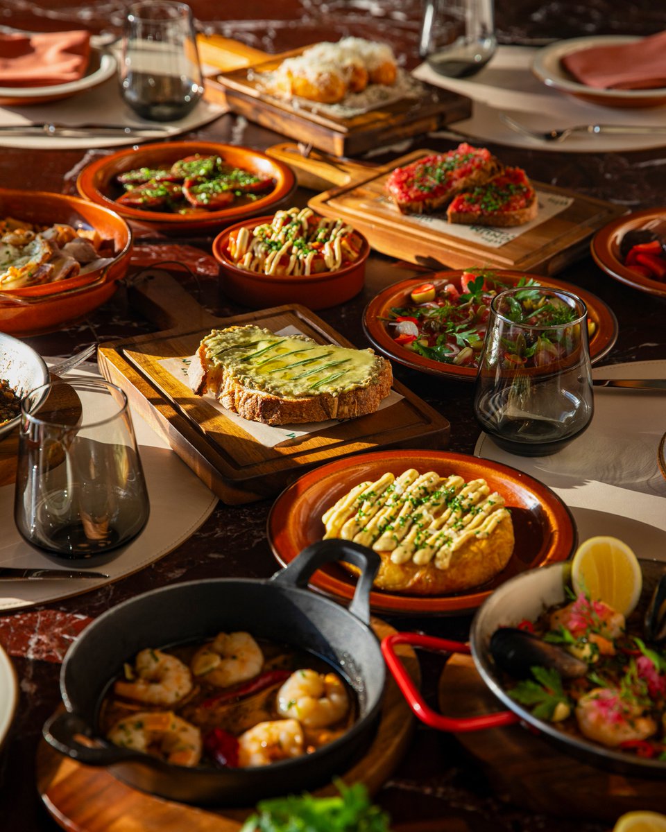 Regnumthecrown tweet media