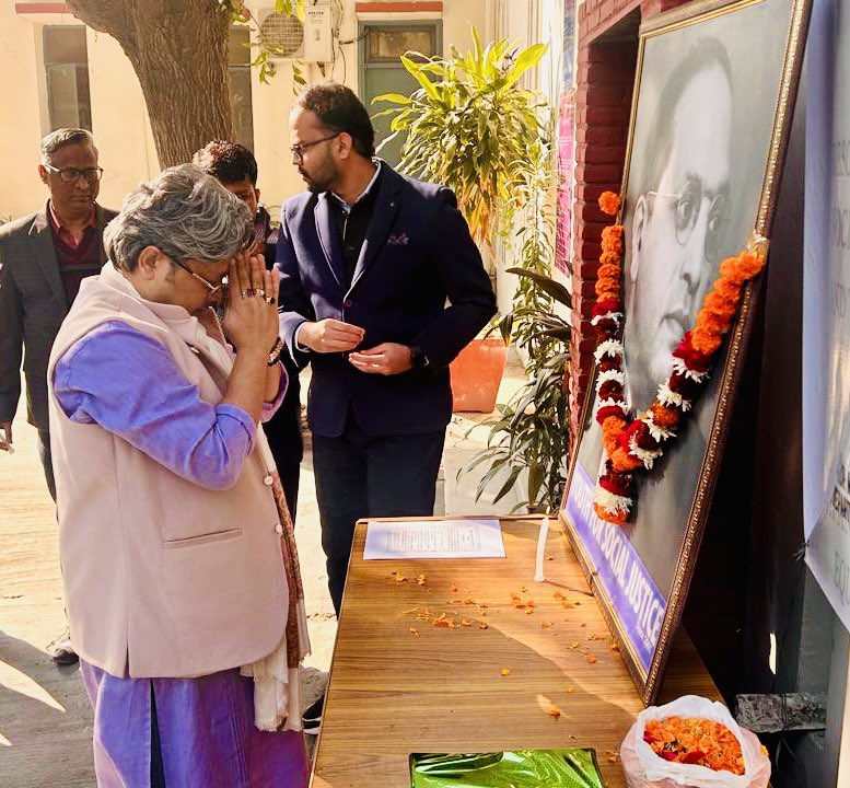 Prof.Sanjoy Roy@Delhi University tweet media