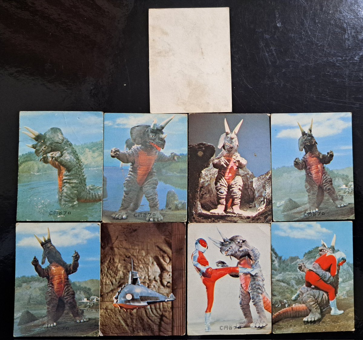 なかなか集まらない日清製菓のファイヤーマンのカード。