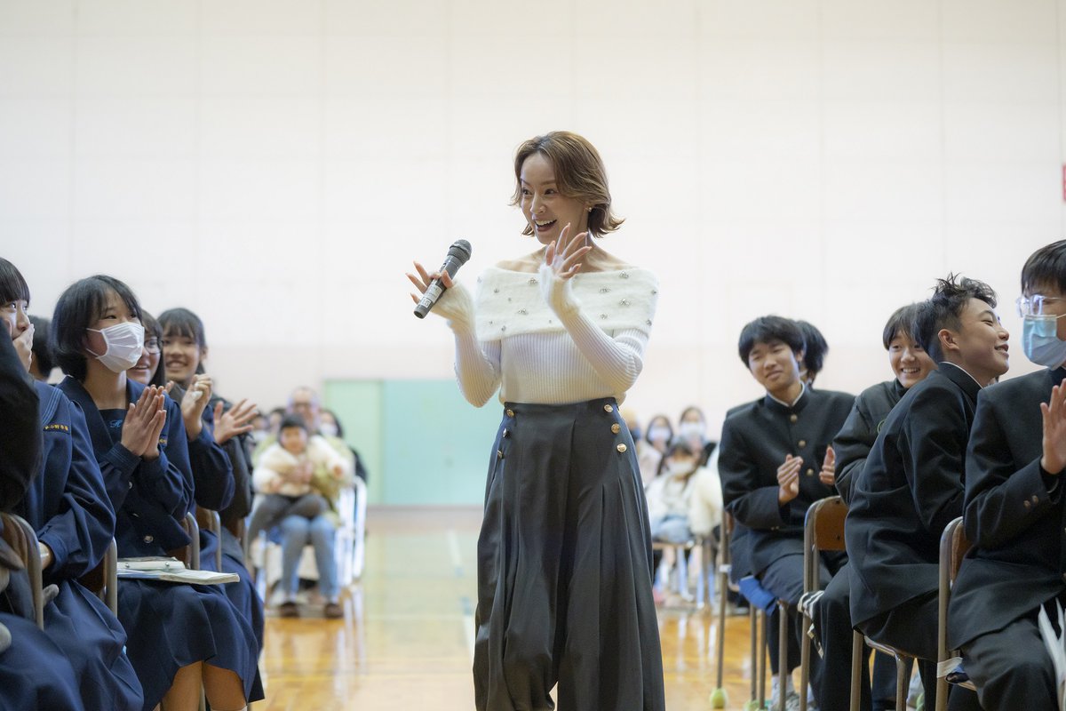 鈴木亜美『失敗してもチャレンジできる時間がたくさんある』山梨県初開催の「avex class」で生徒たちにエールを送った

▼記事・写真の詳細はこちら
wws-channel.com/event/595265.h…

#鈴木亜美 #avexclass #avex <a href="/AvexMusic/">エイベックス・エンタテインメント公式</a>