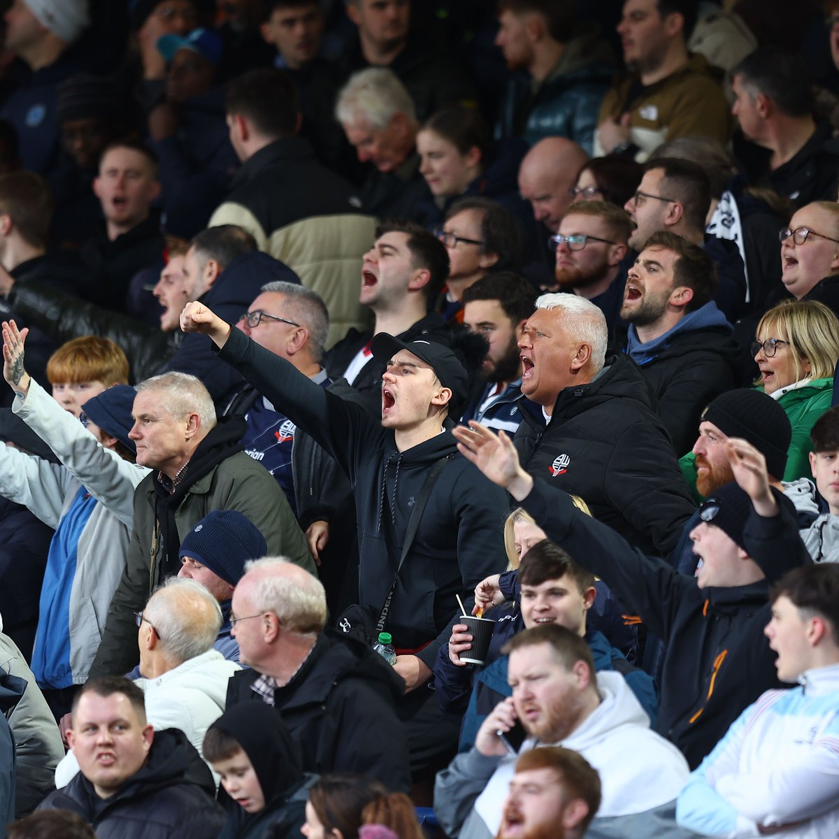 Have a safe trip down to the County Ground, Whites! 🤍

#bwfc