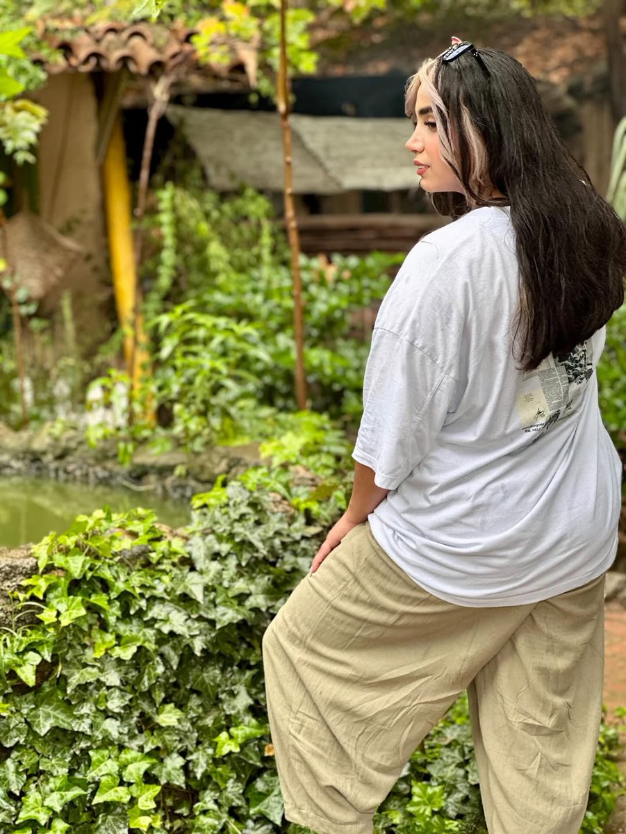 B i s m a tweet media