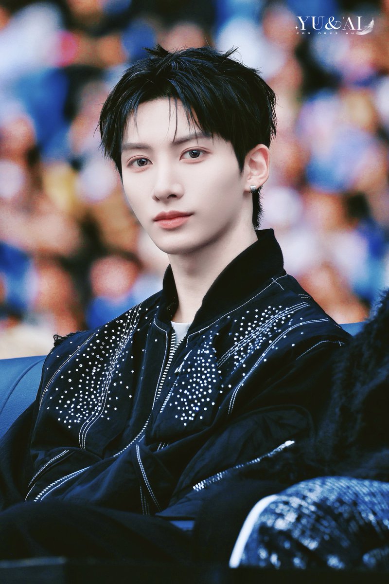 yuandai0427's tweet image. 251206 AAA 2025 

HQ1

#NEXZ #YU 
#ユウ #유우 
#ネクスジ #넥스지