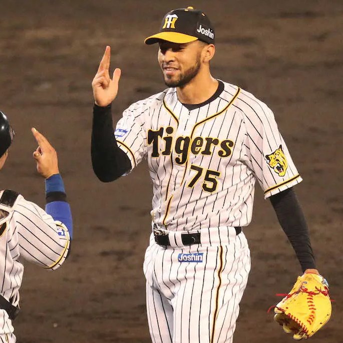 サンディエゴ パドレス ロベルト・スアレス選手ユニフォーム