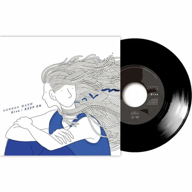 【本日発売】Hannah Warm - Dive / KEEP ON [7"]  「トレイシー · ソーンやシャーデーを彷彿とさせる涼しげで包容感のある歌声が魅力のシンガーソングライター。フルアルバム『VIA』に収録されている大人気曲「Dive」と「KEEP ON」が待望の 7inch 化！」wenod.com/?pid=188734745