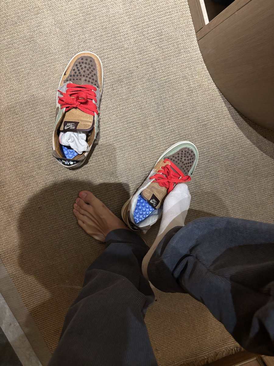 hehe20206's tweet photo. 让我掉下眼泪的
不直
昨夜的久 https://t.co/IdPqU3FmbZ