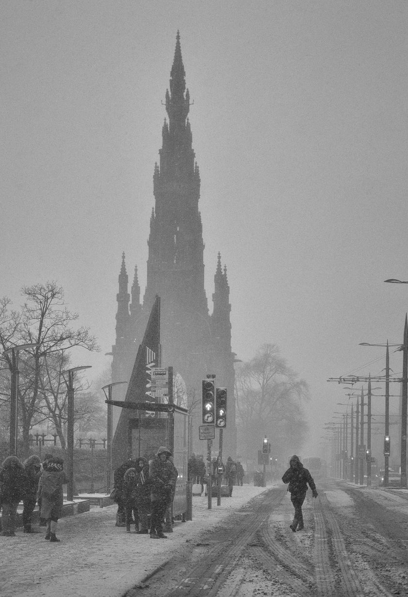 It's #advent day 6 and today we turn our attention to our Gothic Rocket rising out of a #snowstorm like some great moody #scifi film. The Scott Monument was captured by #photographer @PaulHenni. #snow #winter #Edinburgh #ForeverEdinburgh