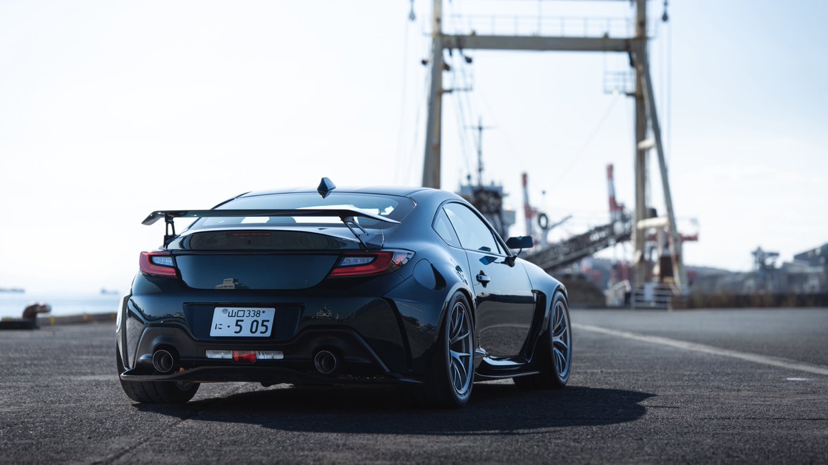 まだやる事はありますが一旦完成しました！🌟
全塗装：アルピナグリーン
エアロ：VOLTEX_Street ver Ⅱ wide
ホイール：BBS_RI-A 10.5J +18
タイヤ：ADVAN_A052 295/35R18
ブレーキ：D2Racing_8pot×4pot 355mm×4
匠カーボンボンネット
リヤガラス3面GR86流用
リヤエンブレムスムージング
前後114.3化