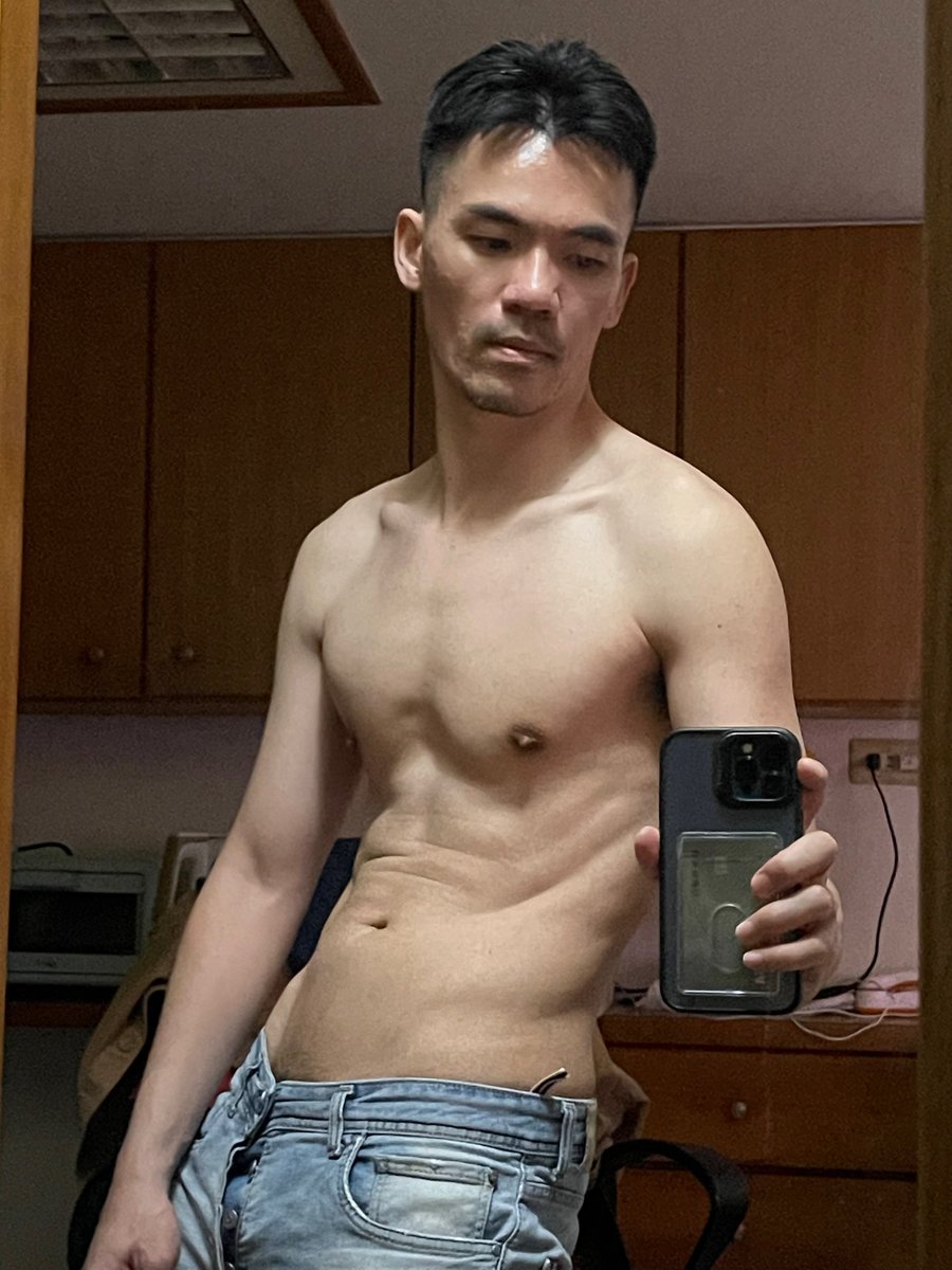 glook1069 tweet media