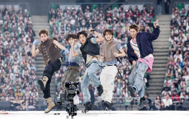 CORTIS HQ tweet media