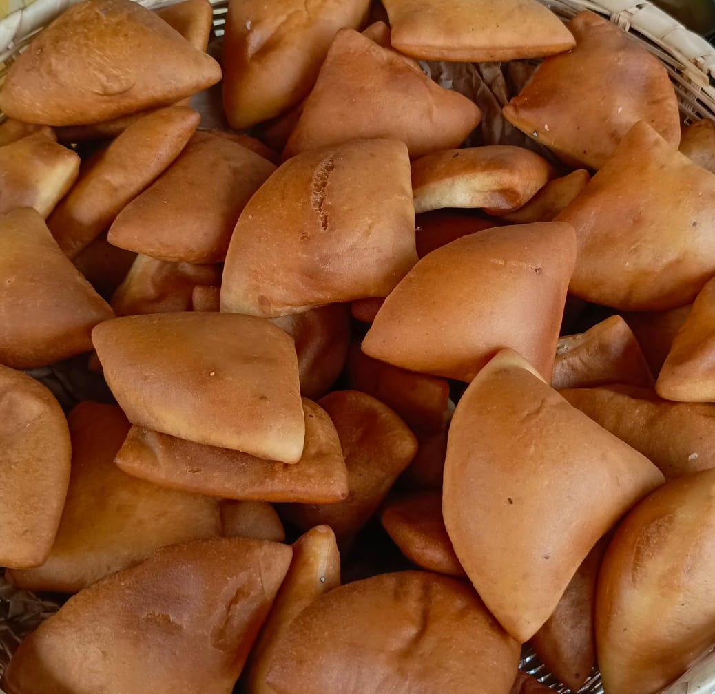ChefGaella254's tweet photo. Hi, I’m Abigael, a Professional Chef based on the Kenyan Coast. I specialize in 
• Private Chef services (Airbnbs, villas, staycations)
• Recipe development & menu creation
• Culinary workshops & cooking classes – sharing techniques, flavor mastery, and spice knowledge
•Catering(Coast)
• Brand collaborations in food, spices, and hospitality