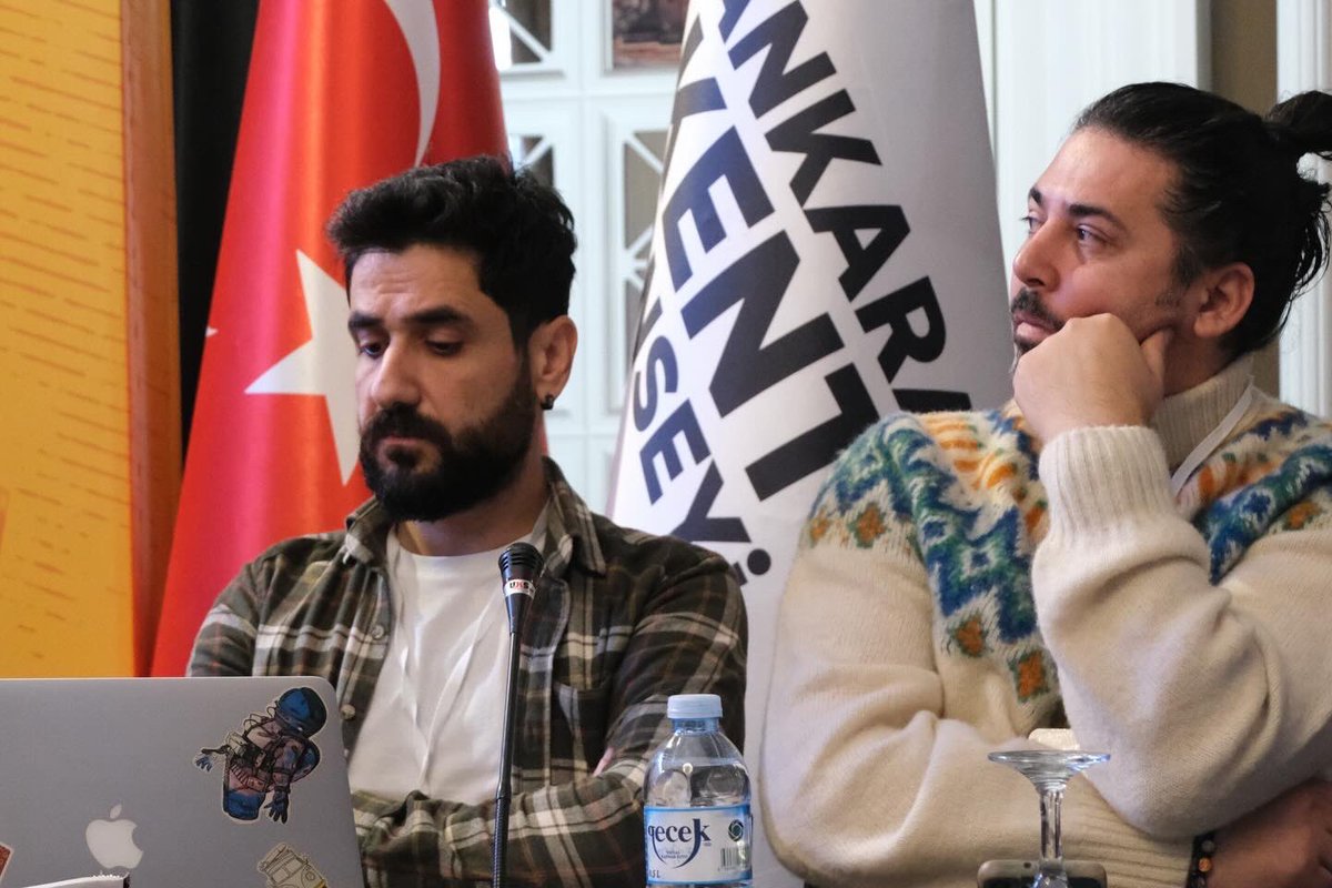 “Filmlerle Posthümanizm, Transhümanizm” adlı oturum Safa Karataş’ın moderatörlüğünde Ercan Gürova, Emrah Cevher, Sümeyye Tanta, Meryem Semra Bayındır, Ece Kuyu ve Orhan Sezgin’in katılımlarıyla gerçekleştirildi.