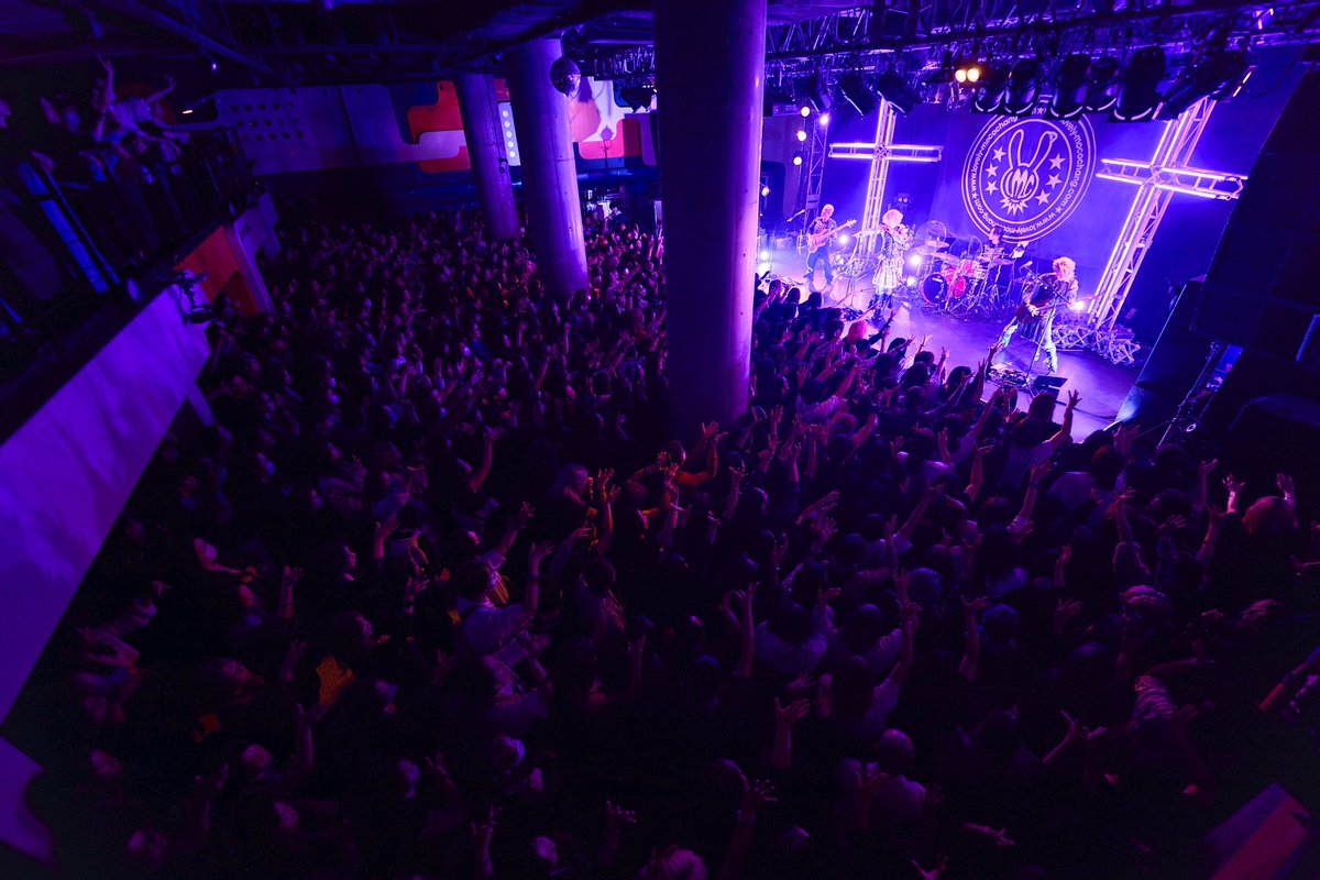 LM.C official tweet media