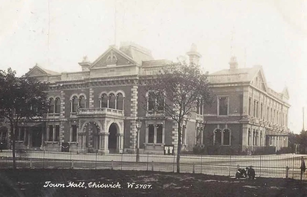 Chiswick Town Hall