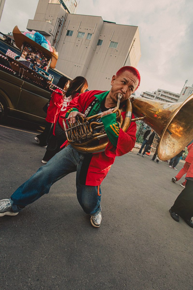 【📷 シモニテ'25速報🏮】

下北沢にて'25
📍パレード

ミートザホープスによる
シモニテパレード2025

ご参加いただいた皆様ありがとうございました！

📷by(<a href="/ideta0907/">イデタリク</a>)

#下北沢にて
#シモニテ

（<a href="/meetthehopes/">ミートザホープス / MEET THE HOPES</a>)
