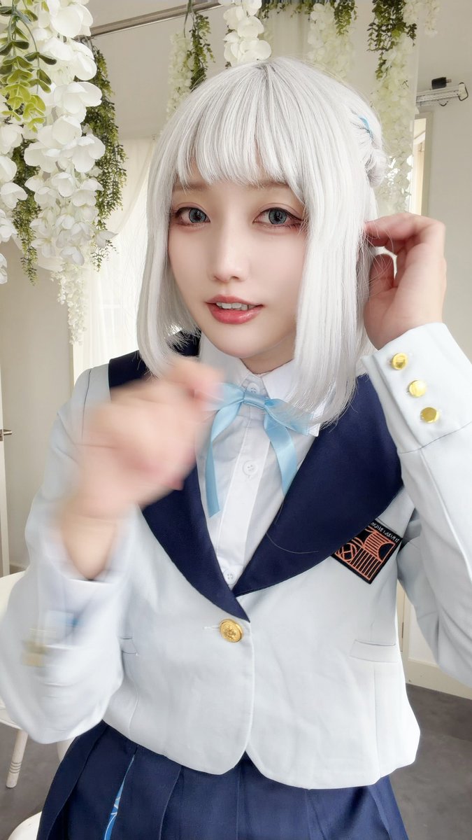 あまりやらないキュルルンポーズで撮ったあと、動揺した。
まさかのリーリヤ！でした！ウィッグむずかった！

Cosplay.